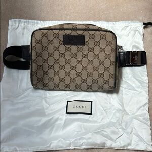 Gucci Beige and Black Monogram Wallet